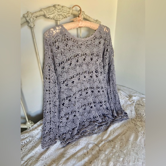Hand crocheted floral sweater - Picture 2 of 3